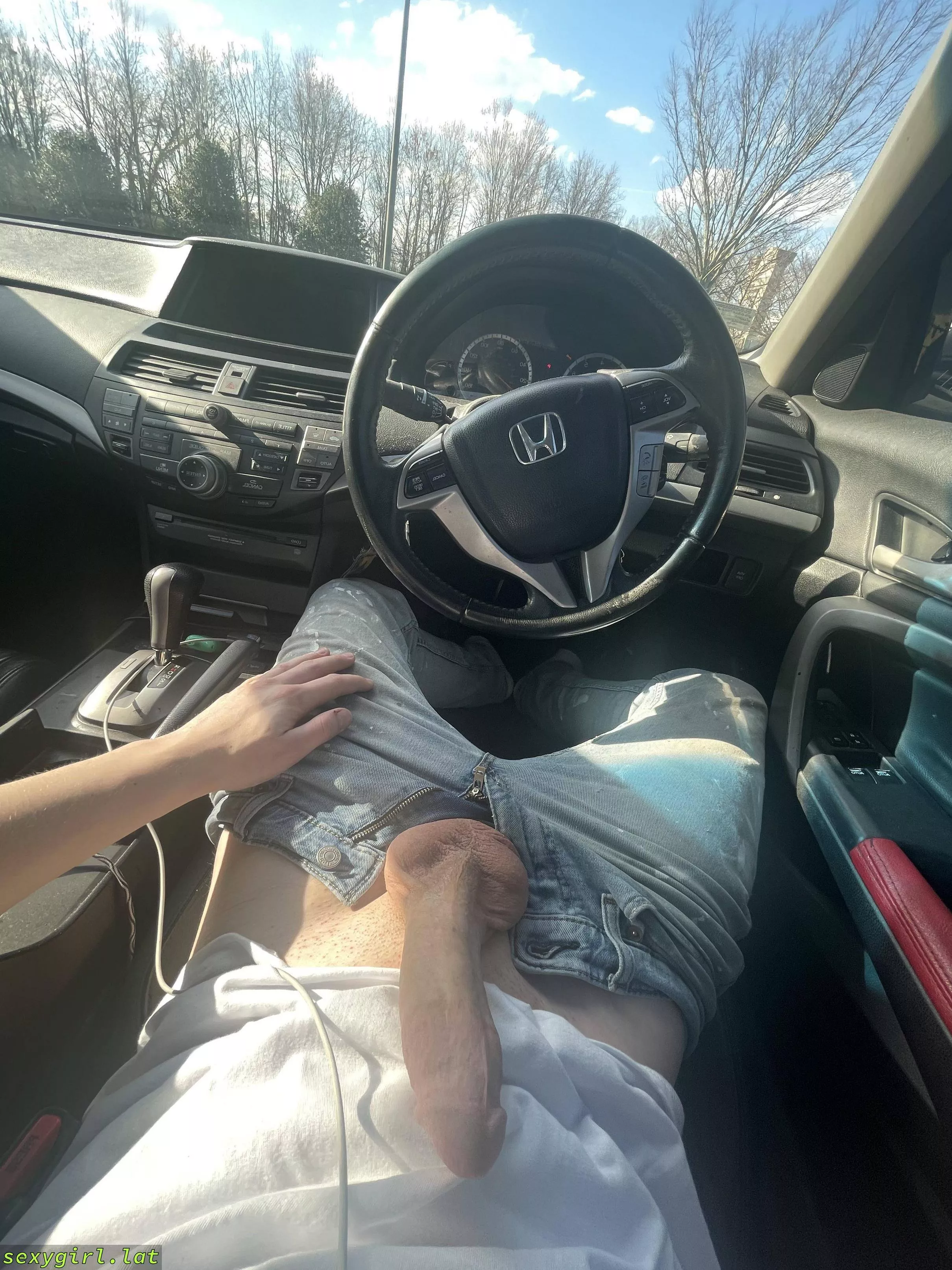 Suns out dick out or whatever the saying is 😉