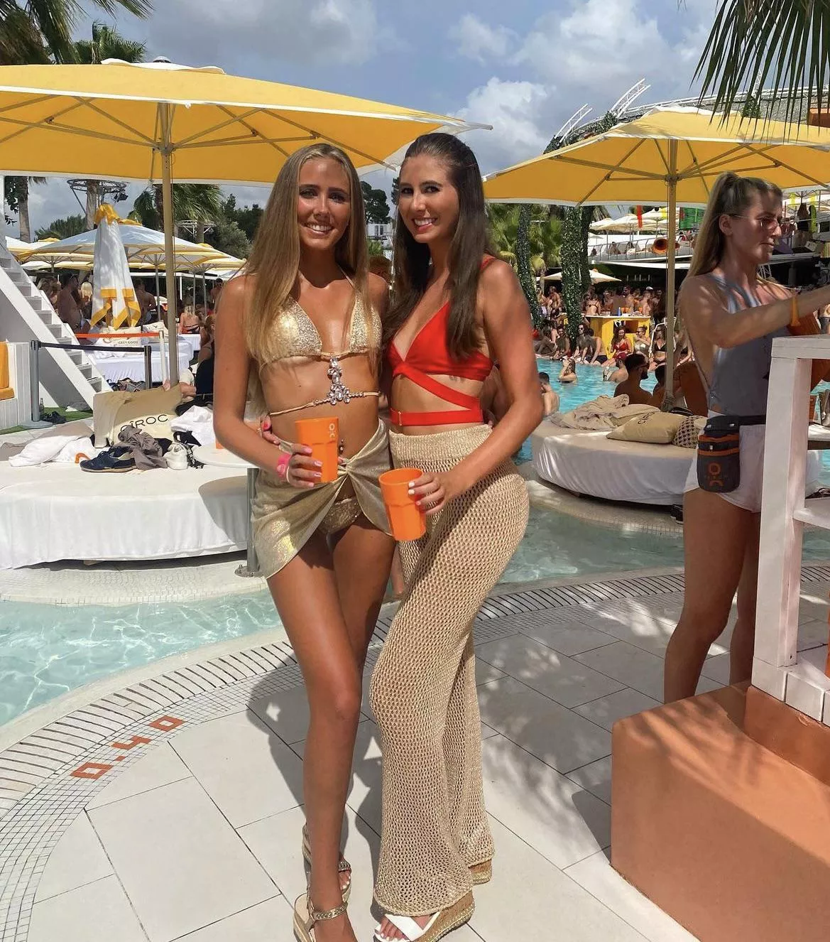 Which sister would you pick?