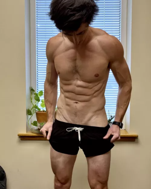 Who likes short shorts?