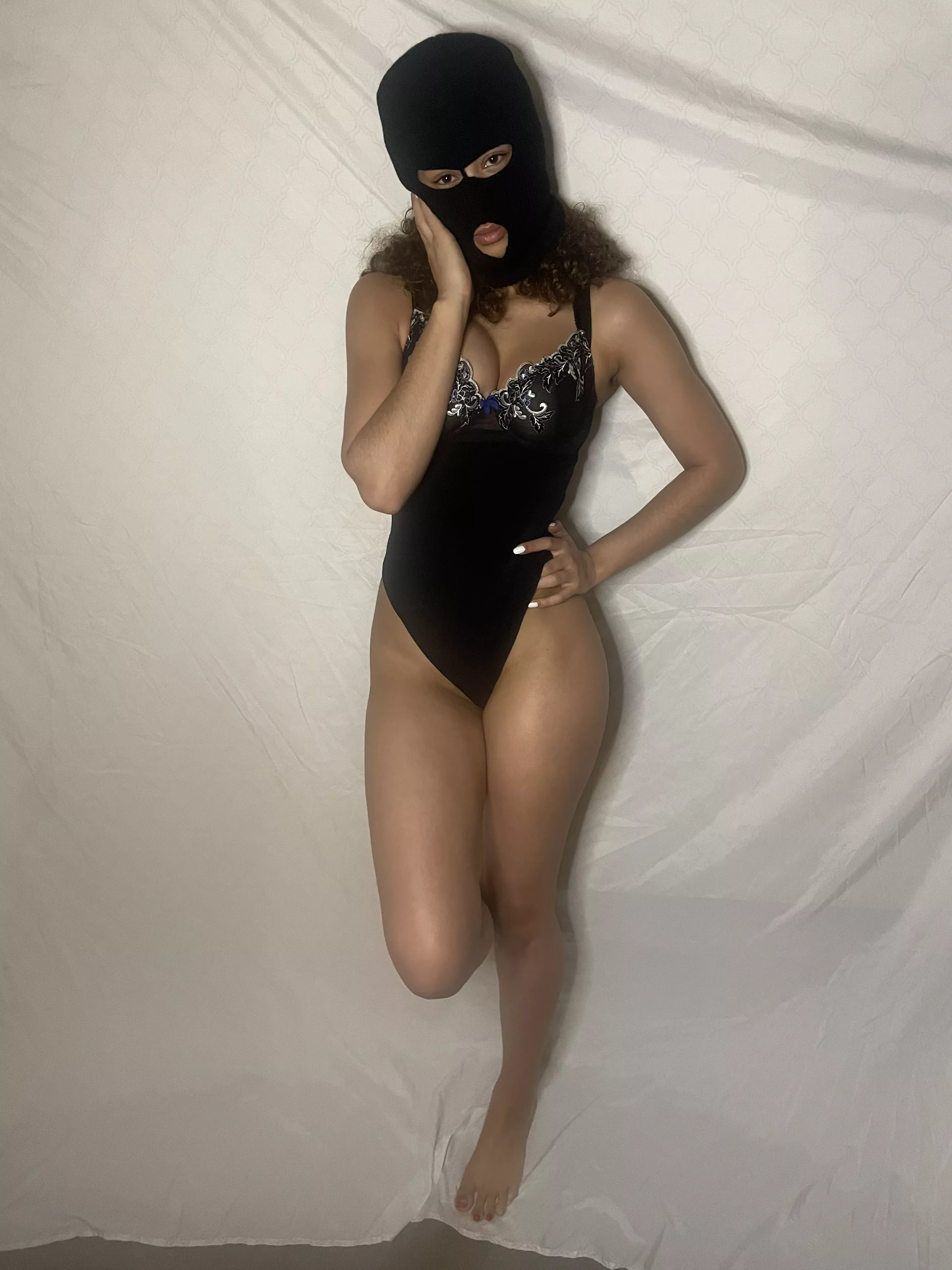 1 leg up on my cool vibe