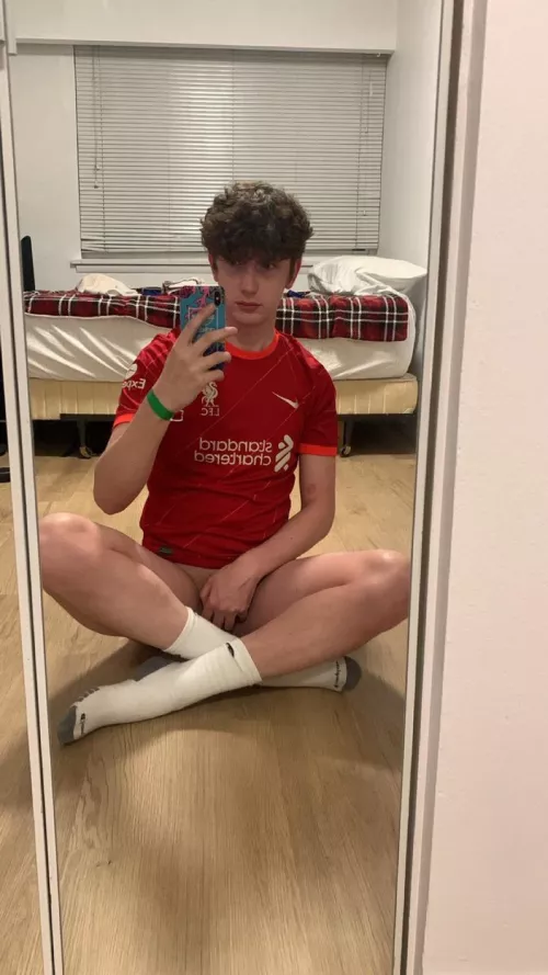 (19) post game, hair is messy. horny af