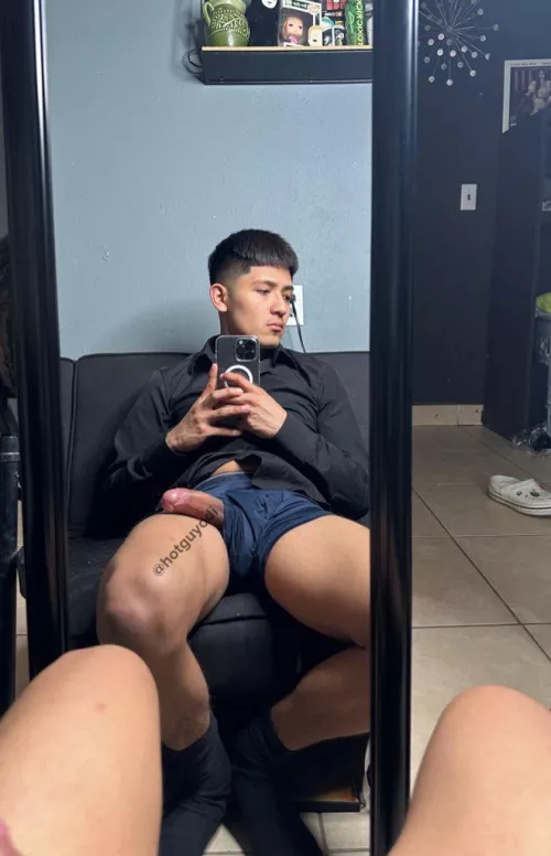 (19)It tends to slip out on its own ;)