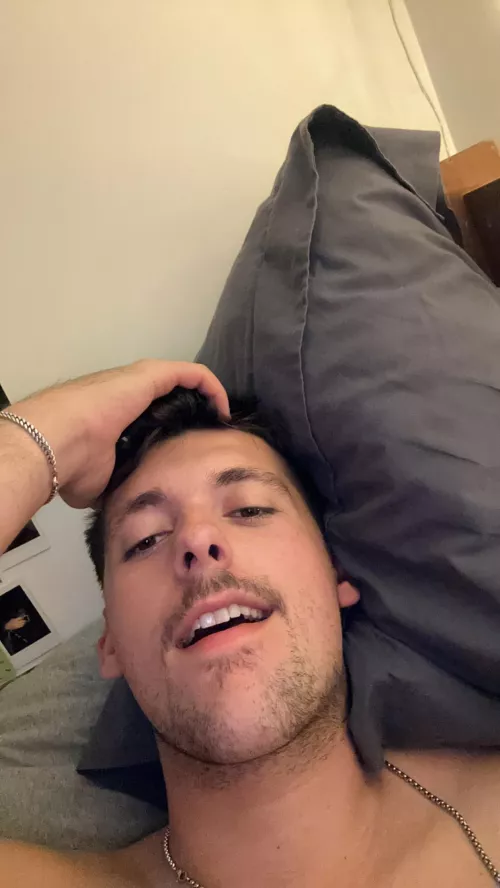 20 aus uncut cock, verbal, hmu @jayjoeyyl