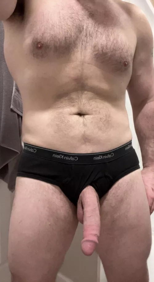 [36] DILF looking for some Friday Fun