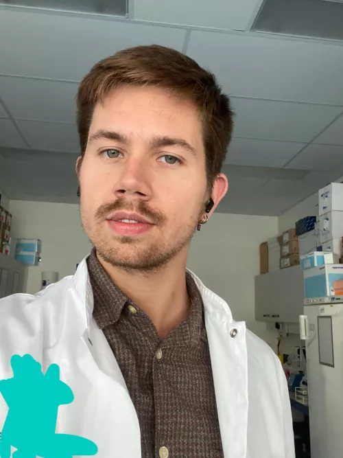 Another day in the lab โจ๐ง๐ปโโ๏ธ