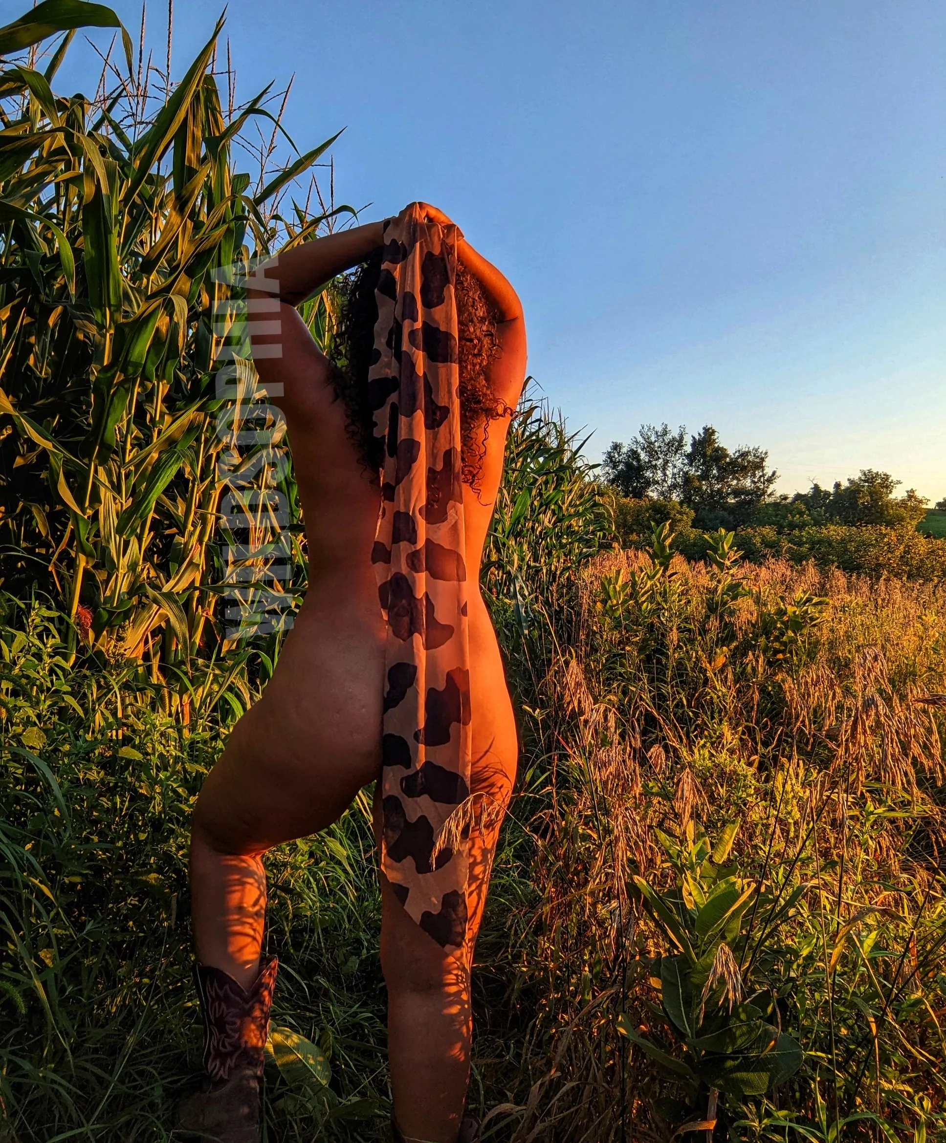 Butt naked in the field