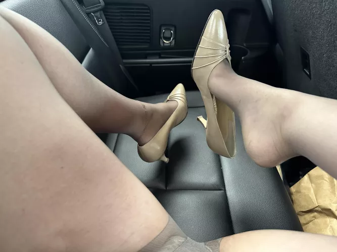 Dangling. Rip my hose off!