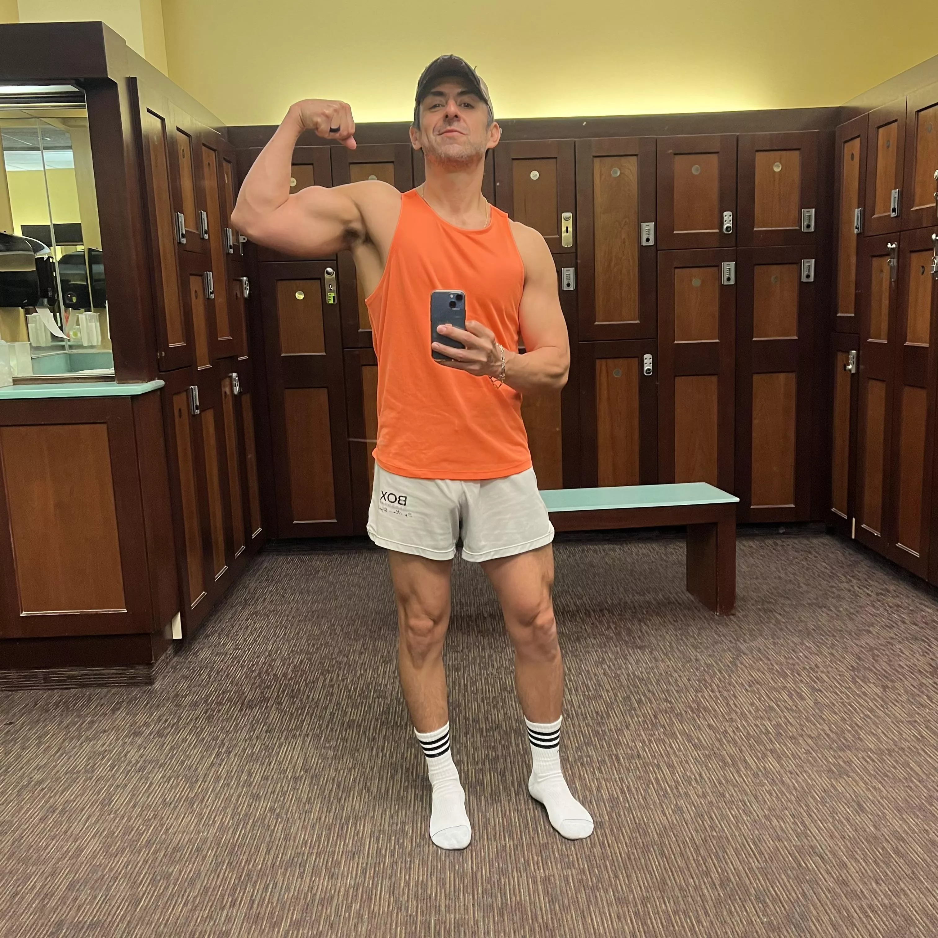 Don’t be shy, say hi!