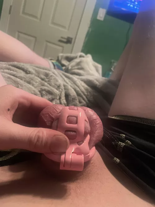 Downsizing to the HT nub tomorrow. How long should I stay locked?