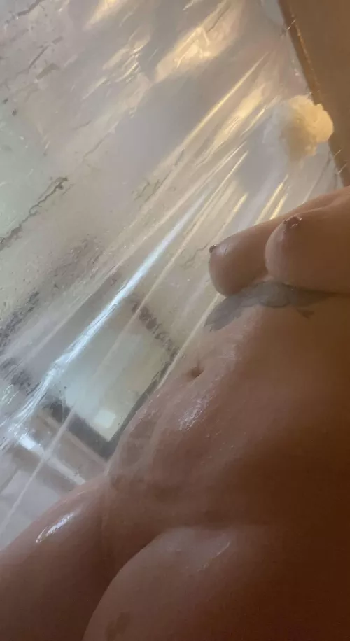 [f] What do you think of my milf body?