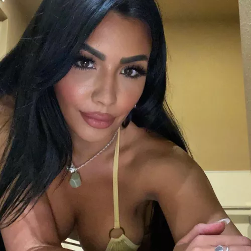 Follow for sassy content on Insta in future 😈@sassy_girl_julie