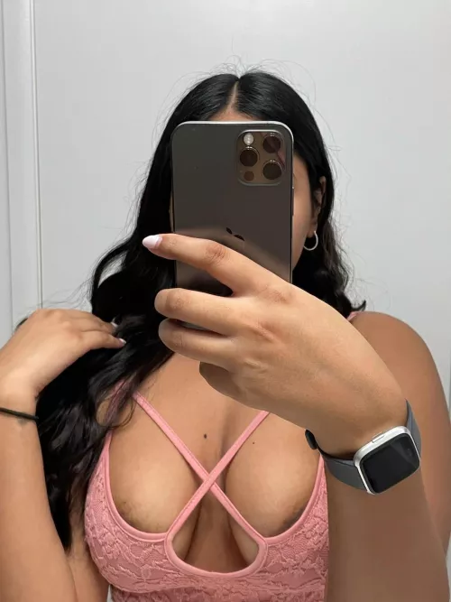 Got a little bored, here’s a selfie ☺️