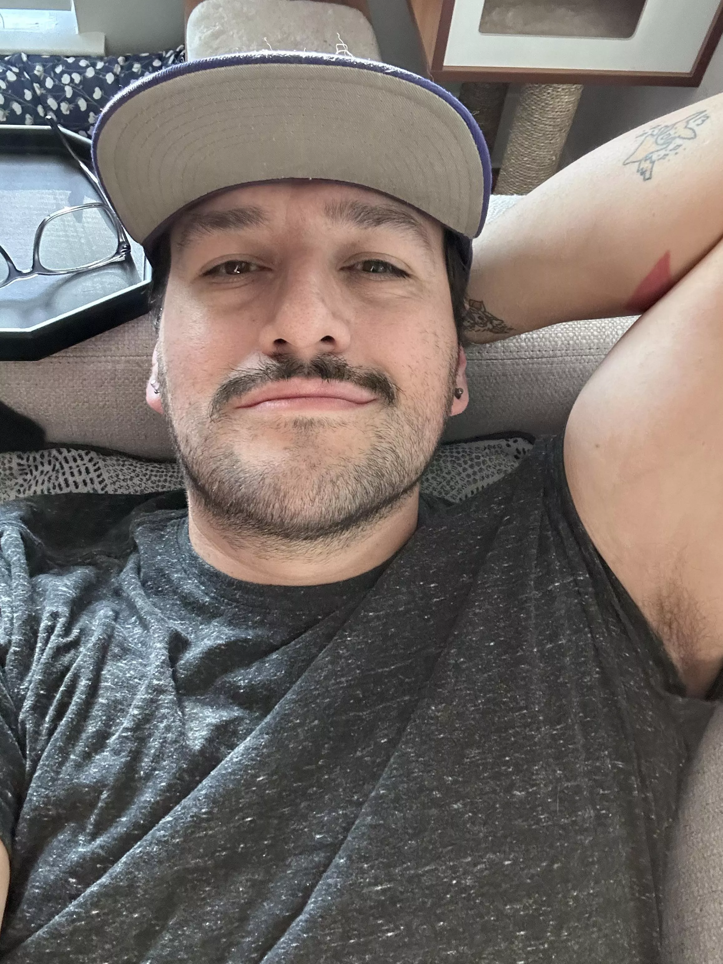 Hi gays! How’s everyone!?