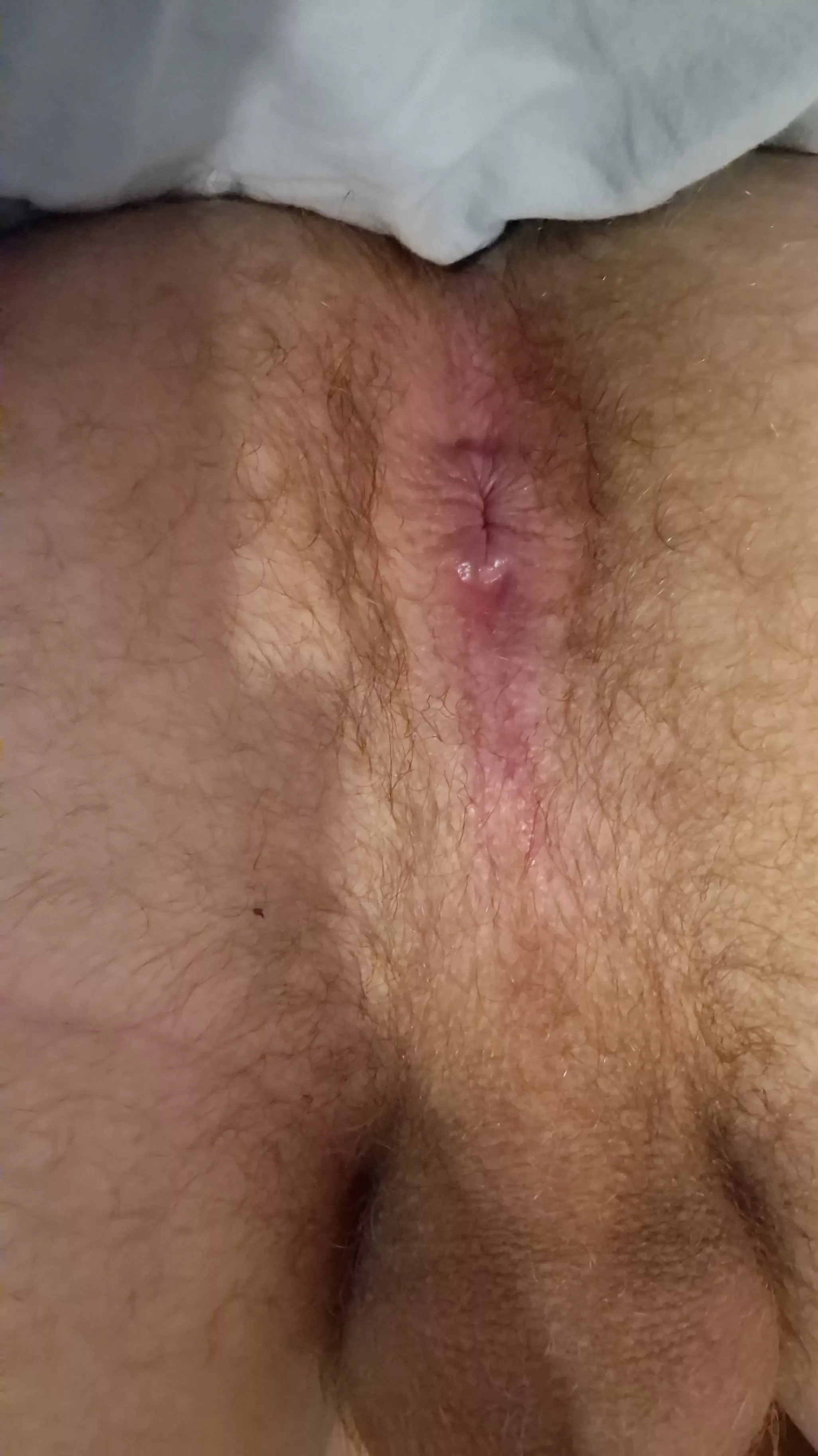 I am now @CanIbeYourBoyToy 's bitch because he dwarfed me😔