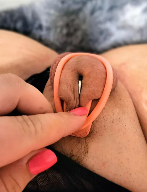 I love the way my pierced clit looks 😍