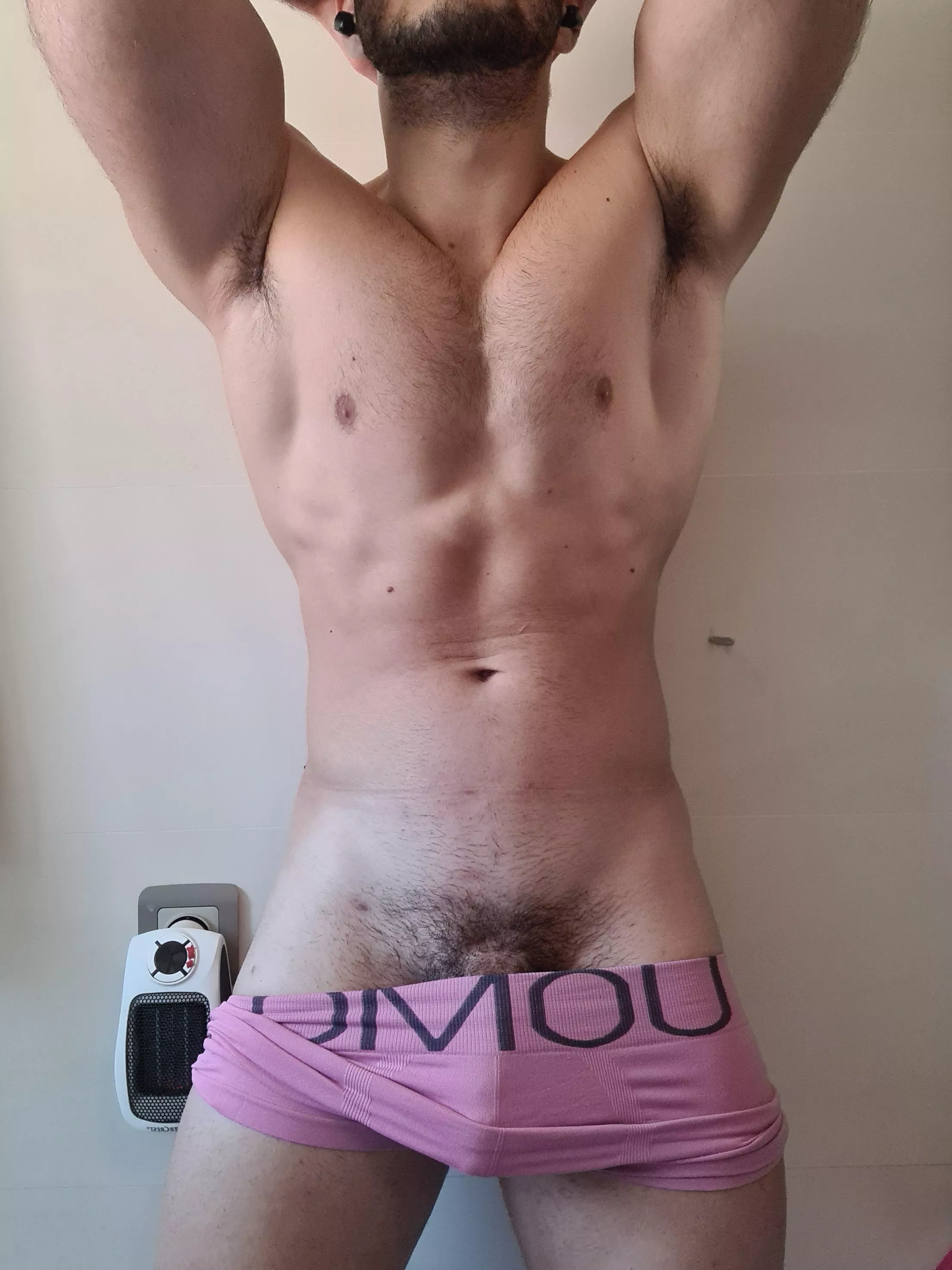 I need someone to lick my body..