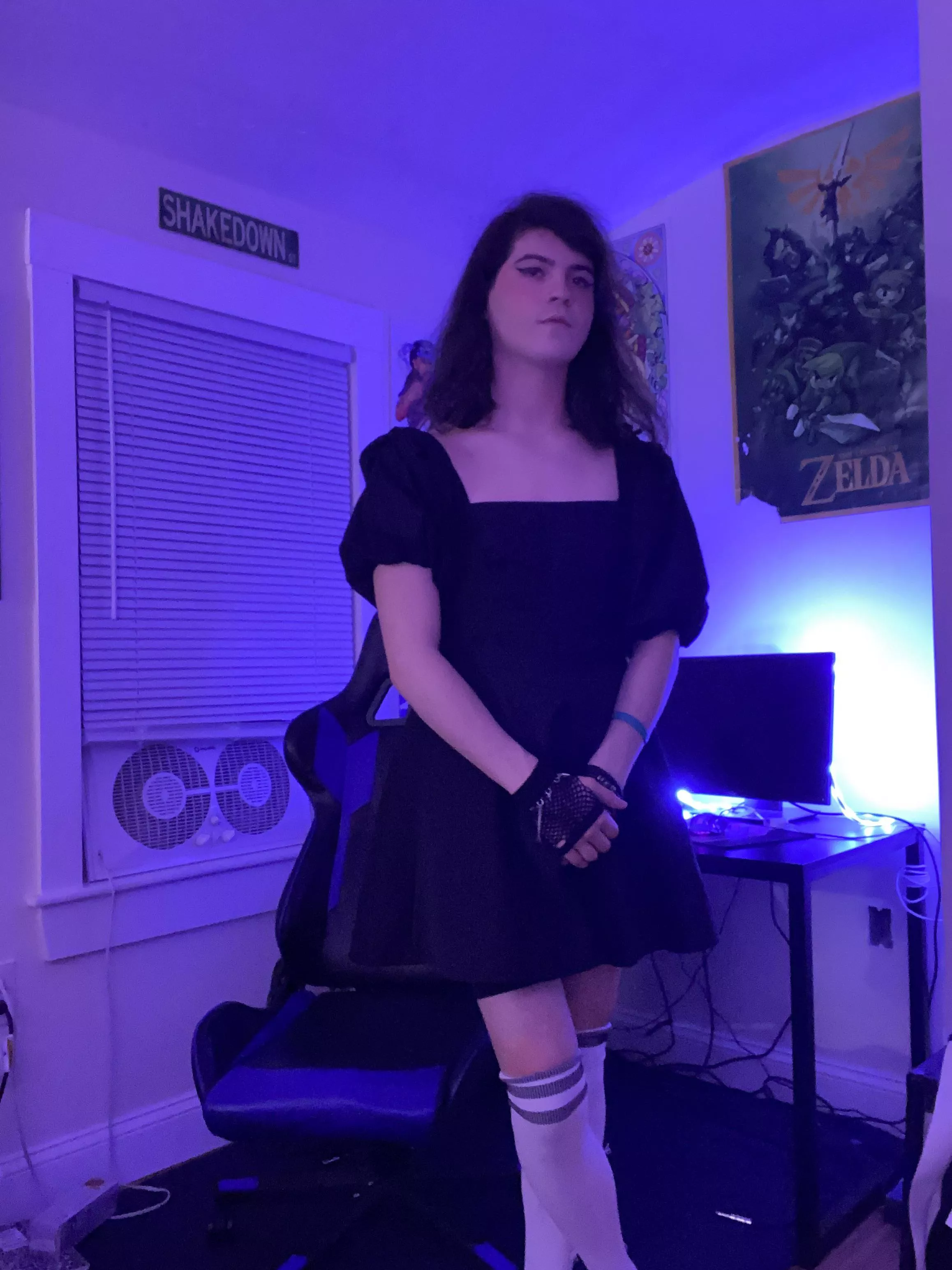 I want to make some friends :3