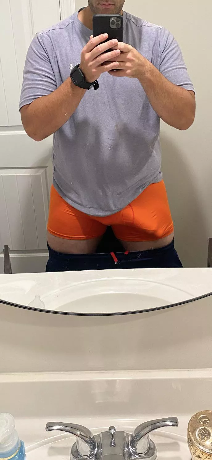 Is my veiny bulge worth posting more?