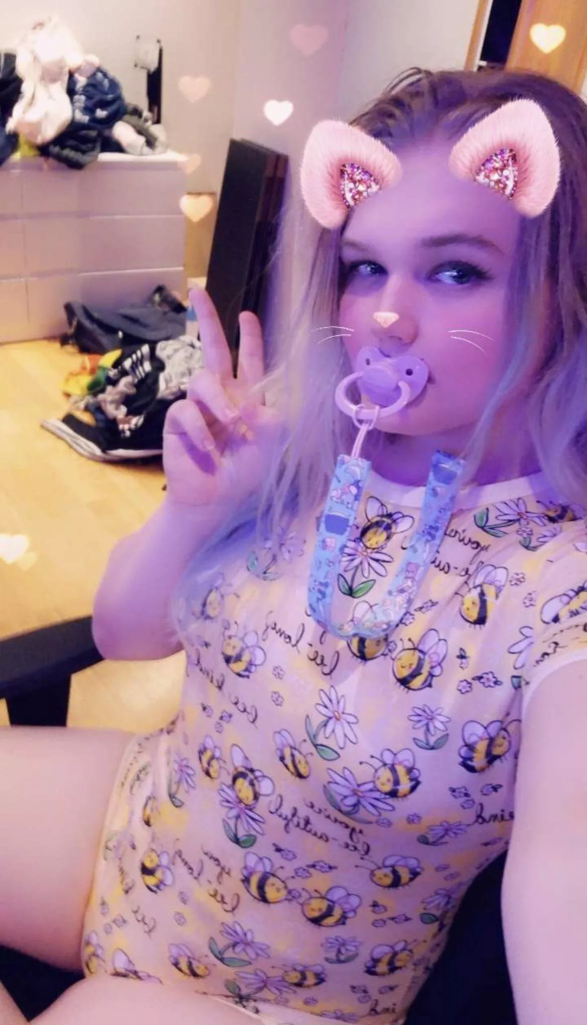 Just a lonely diaper girl, dm me to talk! Just a lonely diaper girl, dm me to talk!