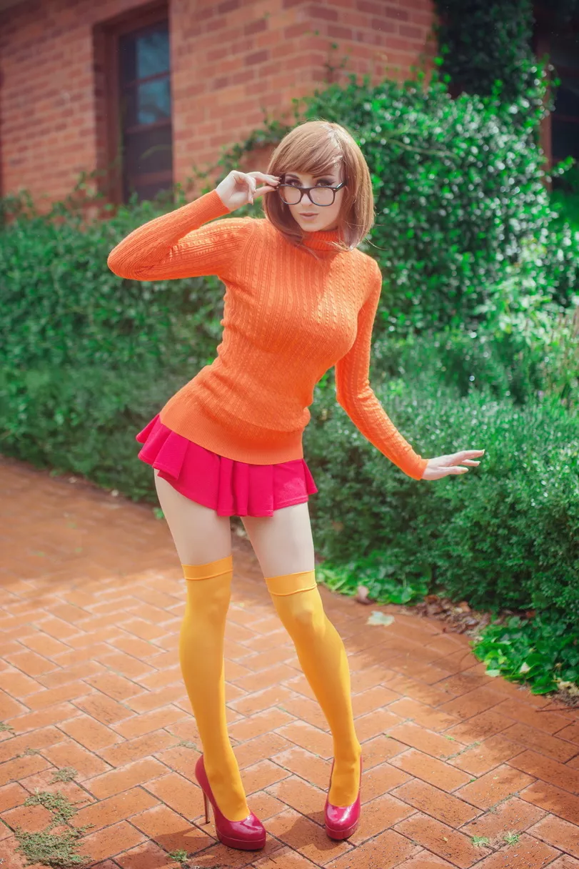 Kayla Erin as Velma (x-post r/cosplaygirls)