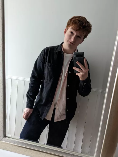 Last few hours at work then it's the weekend ! Anyone wanna chat ?