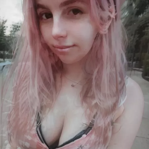 Life is too short to not have fun. 🎈😜 [20F]