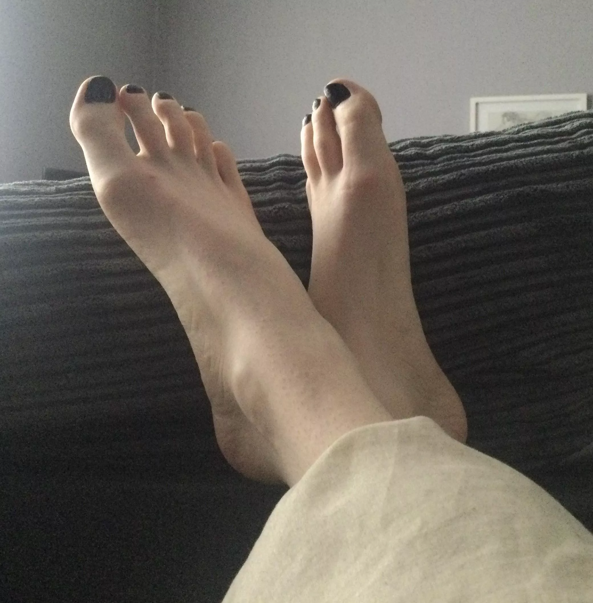 Morning feet :3