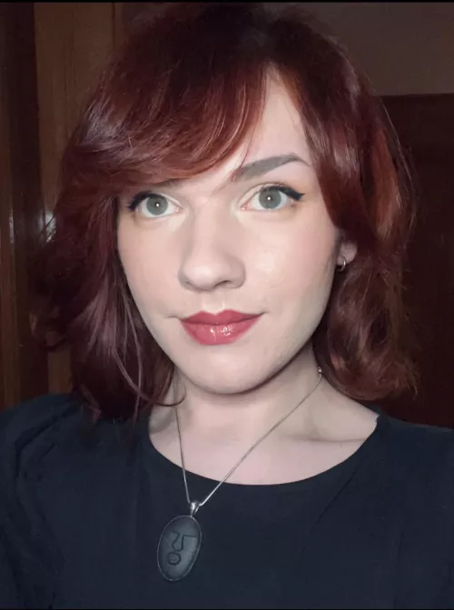 My look for work yesterday, my hair is getting so long :D