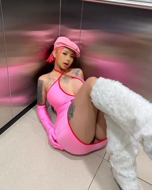 need a mouth to use, who wants to get facefucked? 😇