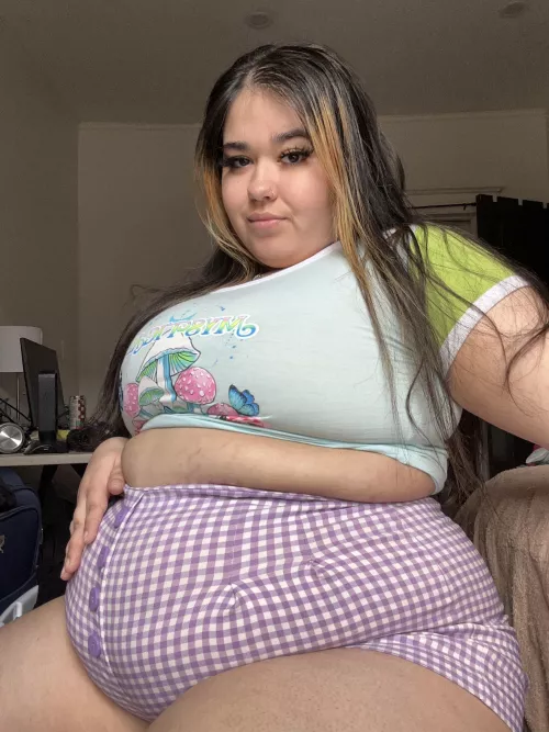 one more meal and these shorts are toast