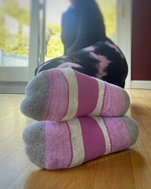 TGIF! Here are my socks to celebrate !😉