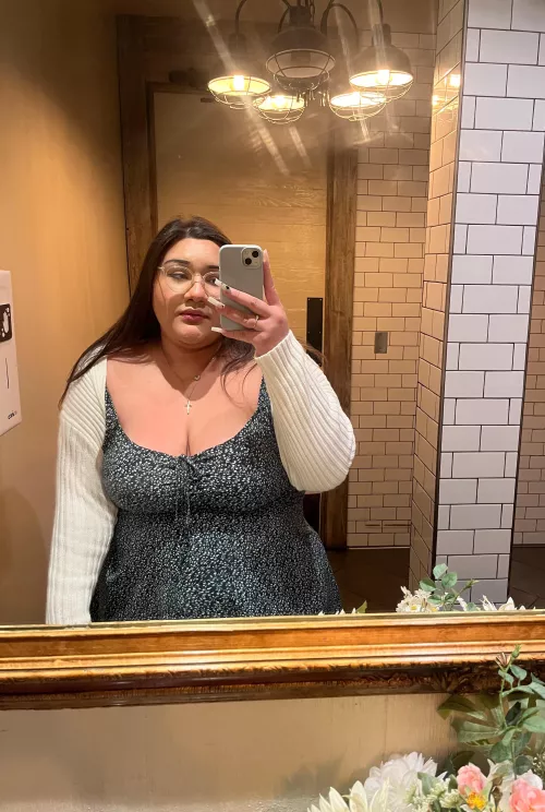 Today has been a good day. Goodnight 🥰 say it back 😠