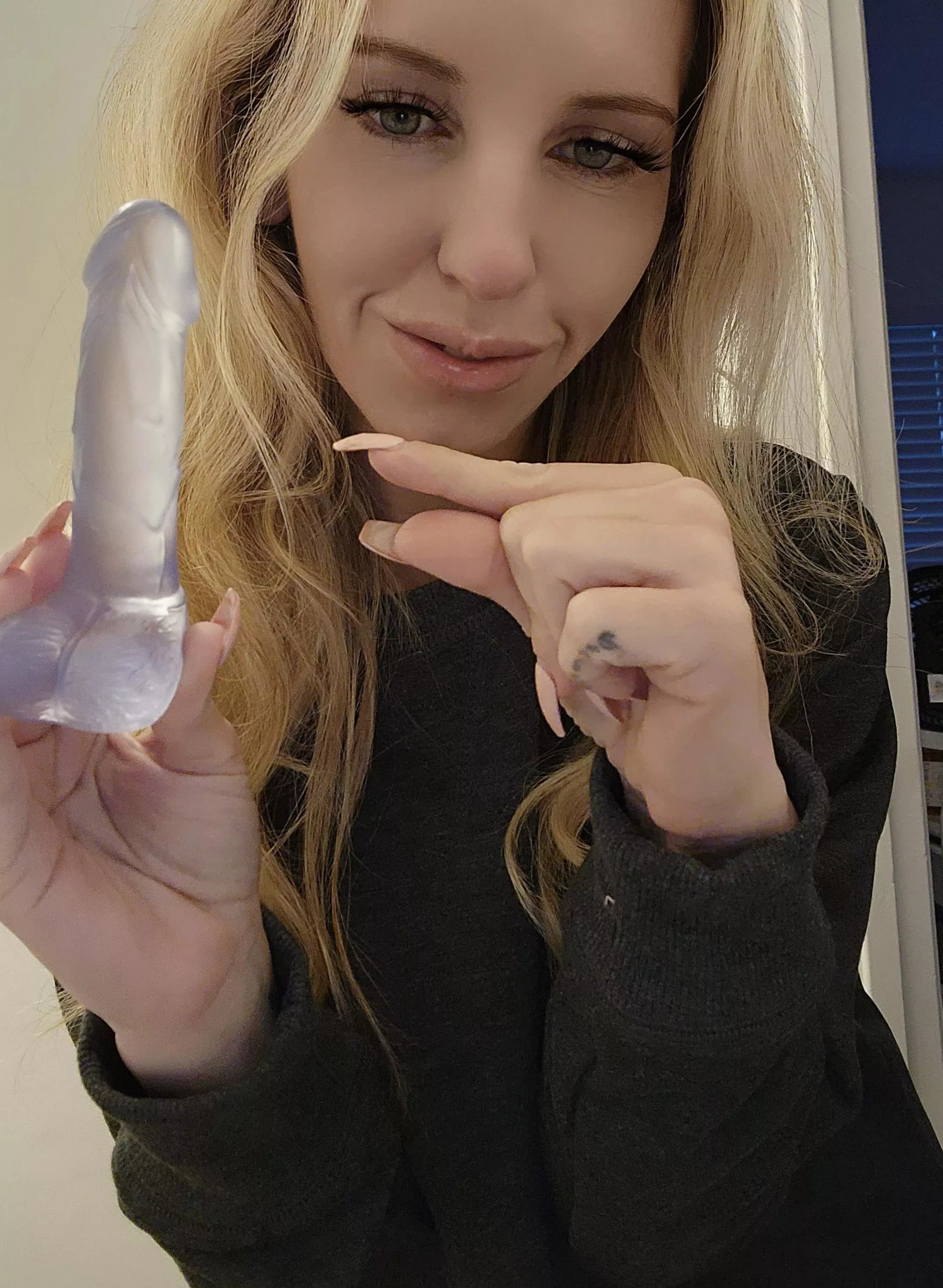 upvote and hit me up if you're ready for some erotic sexplays which I will make that little cock of yours useless with my humiliation task 🤣🤣😀