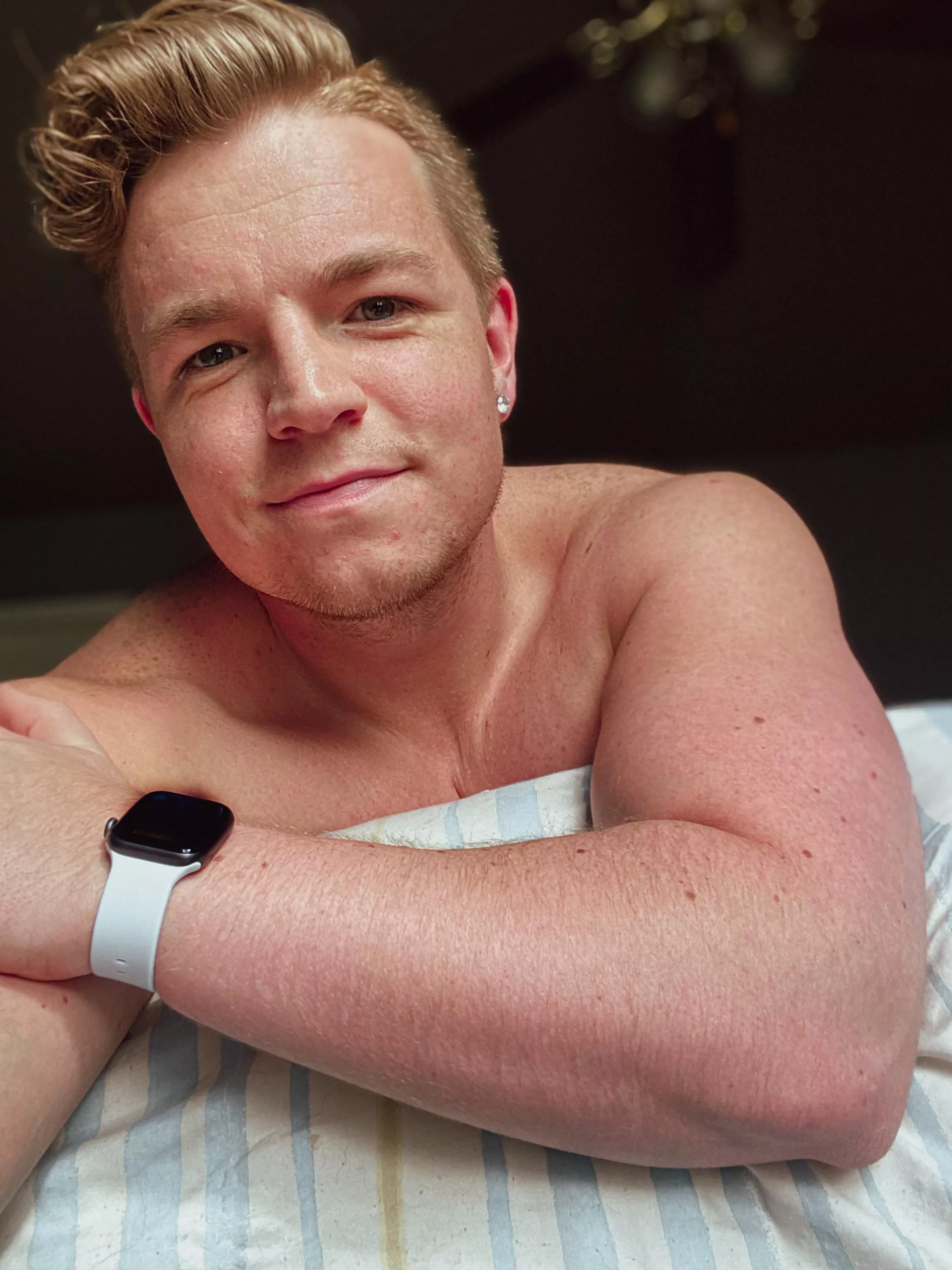 Wanna just get back in bed? I could use some cuddles Wanna just get back in bed? I could use some cuddles