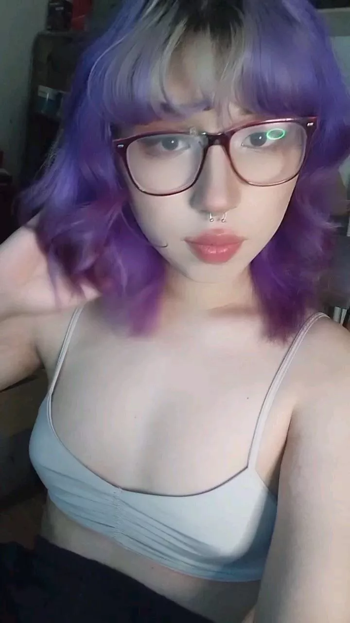 Wanna see some naked pics?