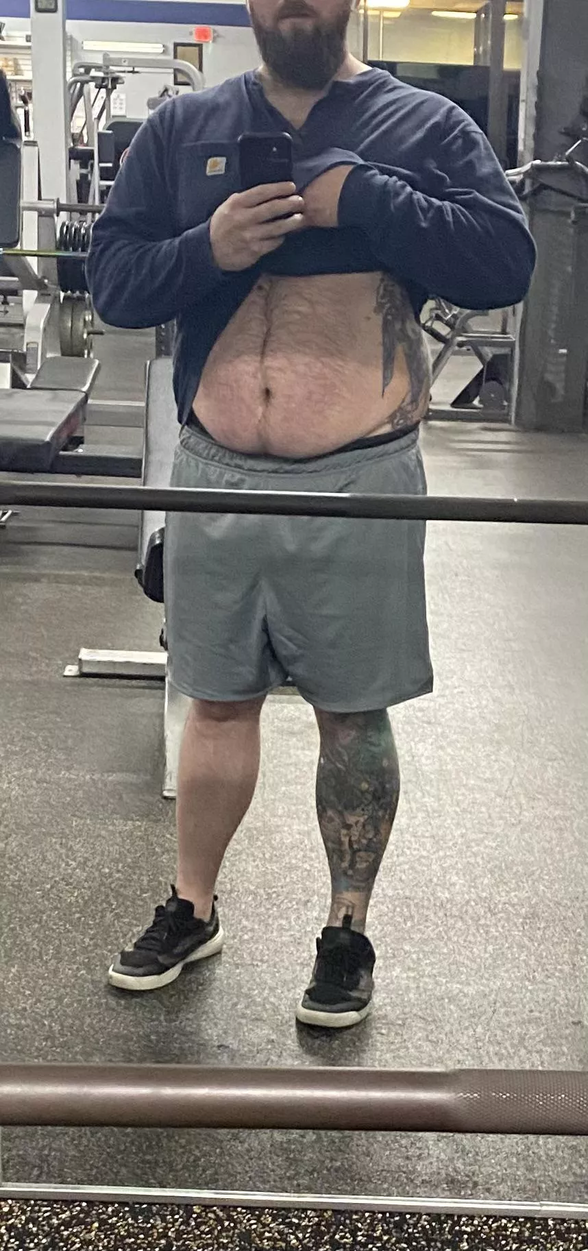 Worked shoulders HARD this morning, ended up soaked through my shirt (36)