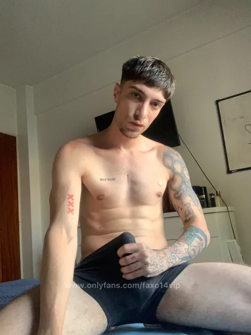 Would you give me a hand 😏..? (22)