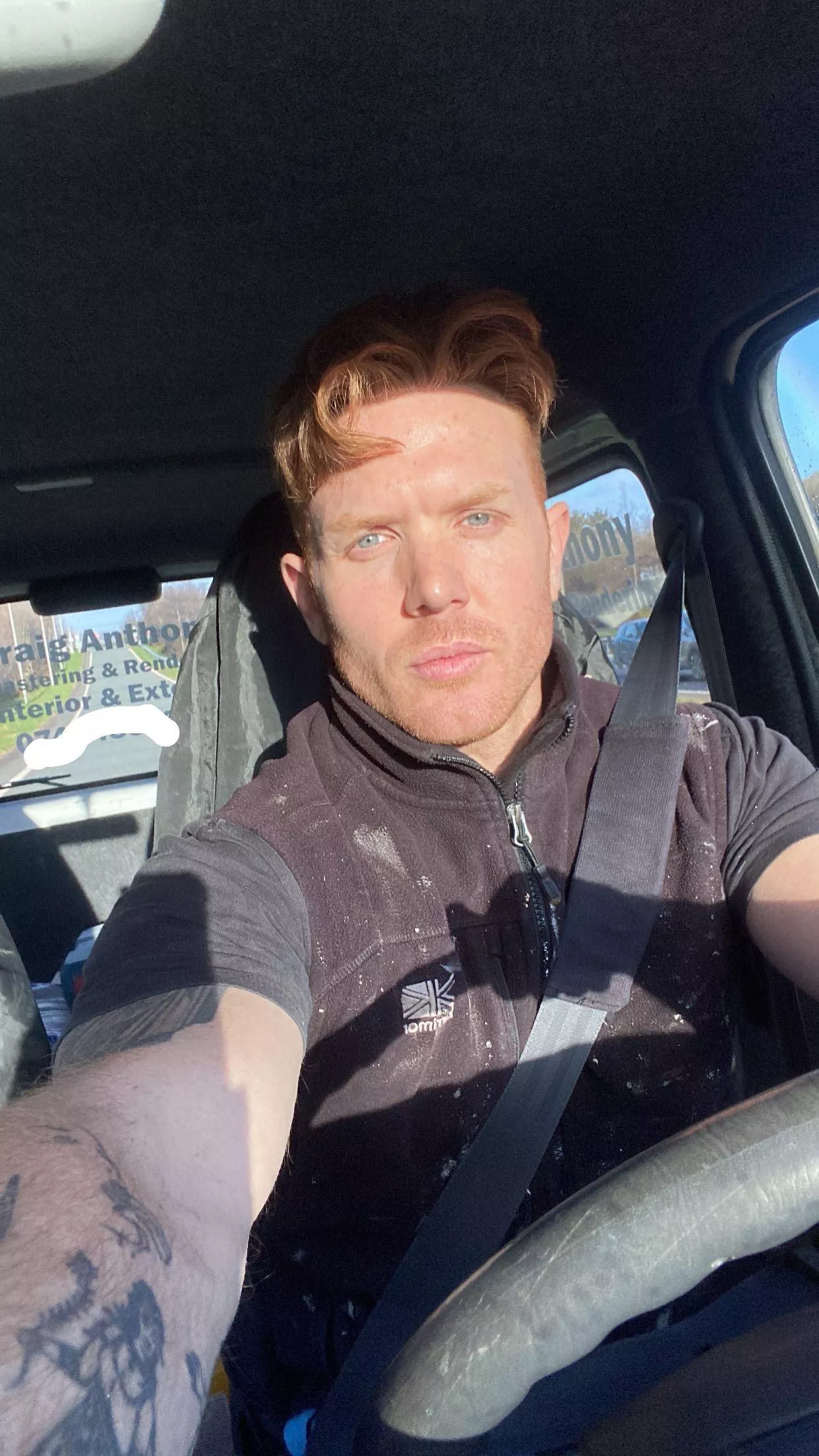 You called a tradesman, I show up. Wyd? You called a tradesman, I show up. Wyd?