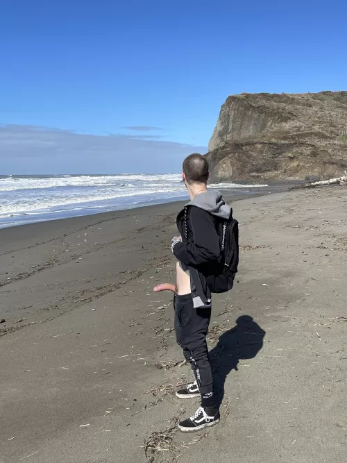 21 m, can someone buy me a cock cage lol