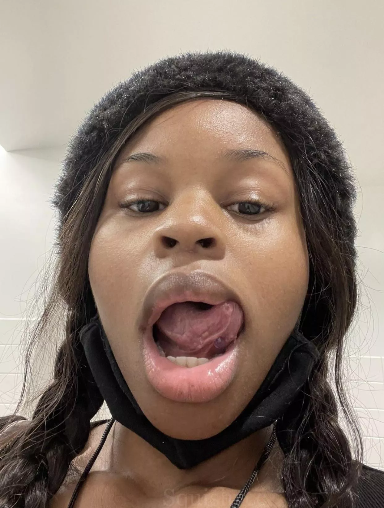 [21F] I couldn’t find the DSL cord, so here are mine instead