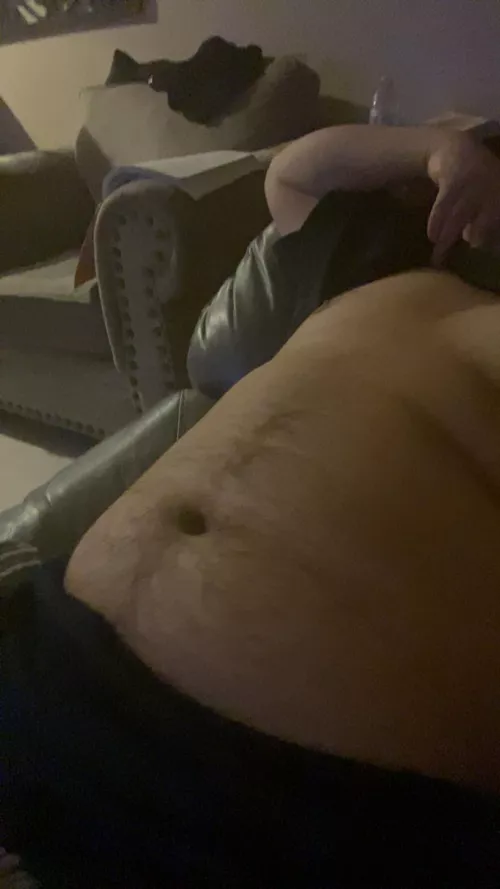 anyone likes a bear? I’m so fucking horny who wants to help?