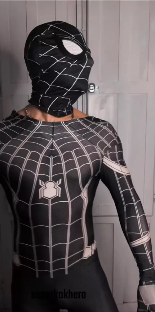 Can I play with you?😈