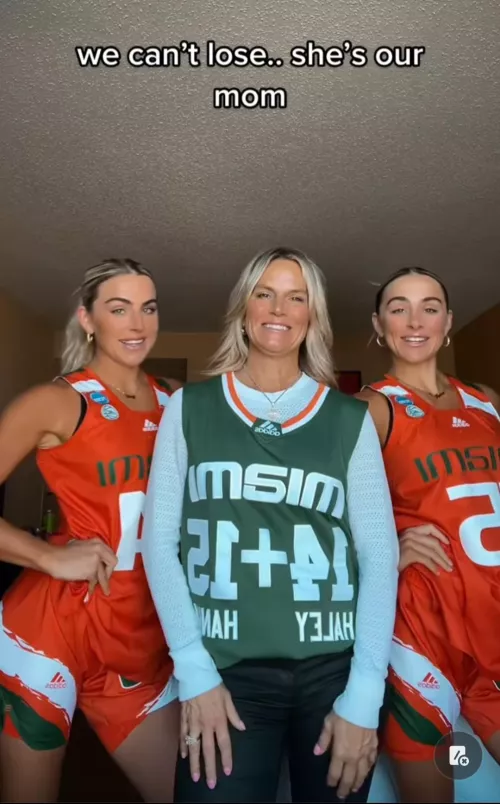 Cavinder Twins & Mom