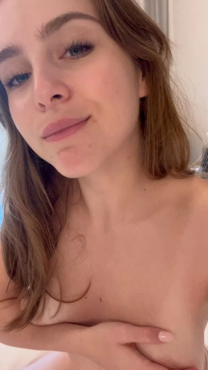 Do older guys really prefer 19 year old's?