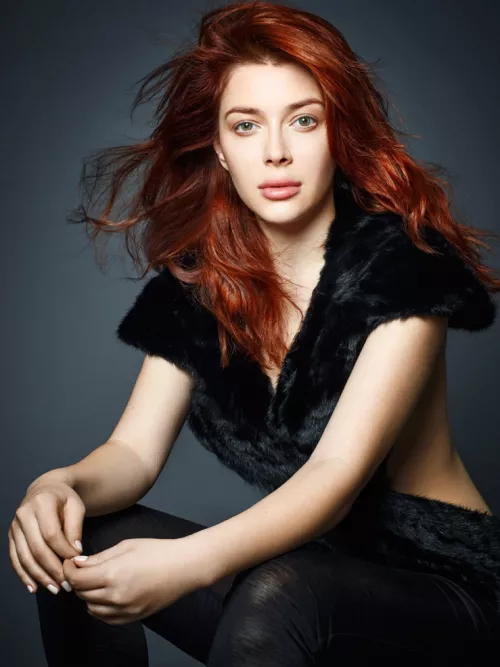 Elena Satine