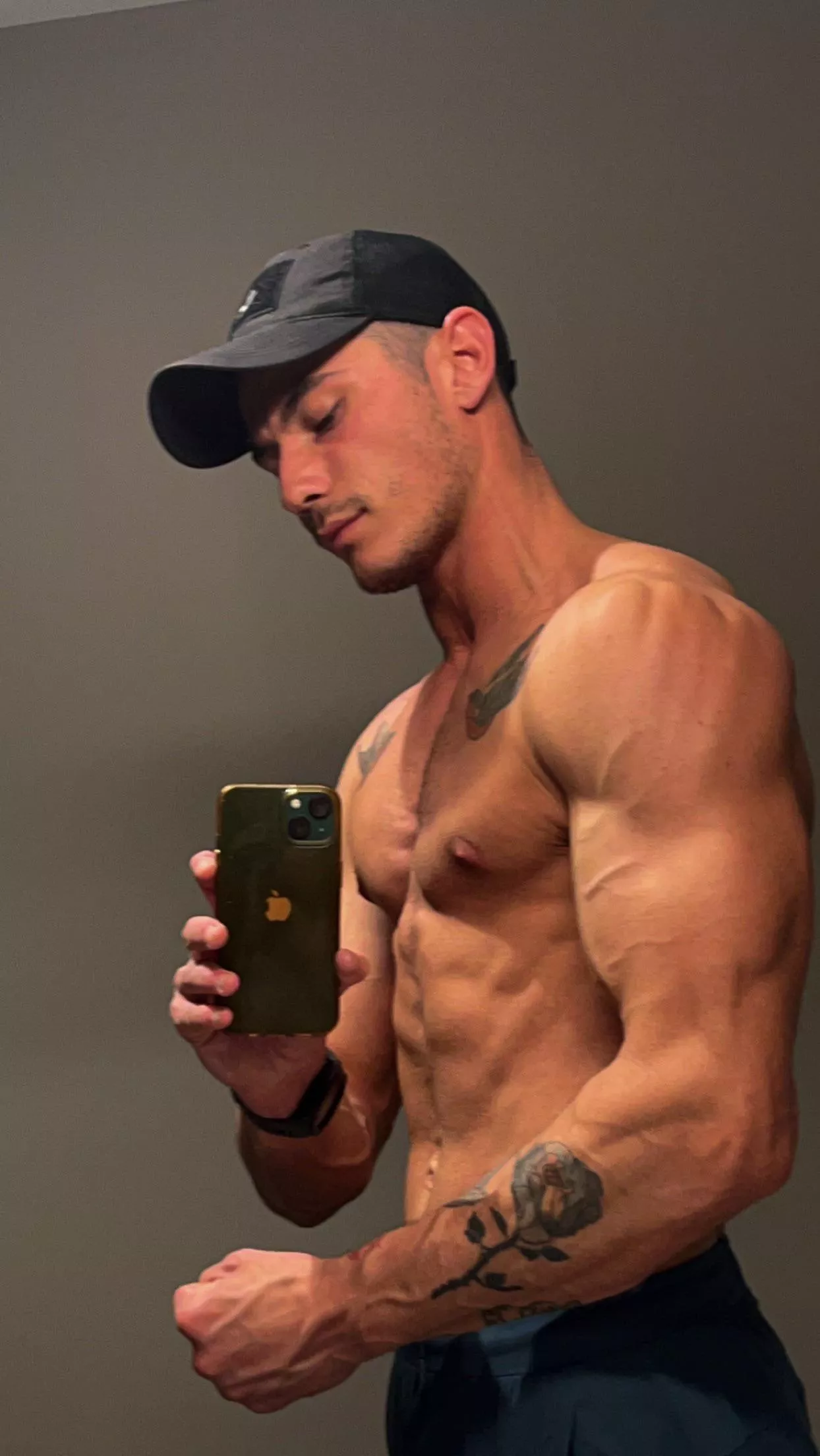 Friday pump for you 🌹