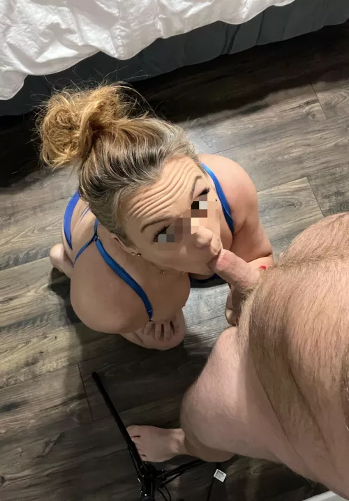 Good girls ask for forgiveness on their knees