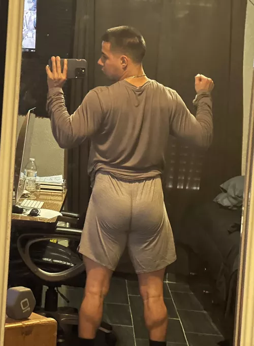 Hope y’all like ass in shorts