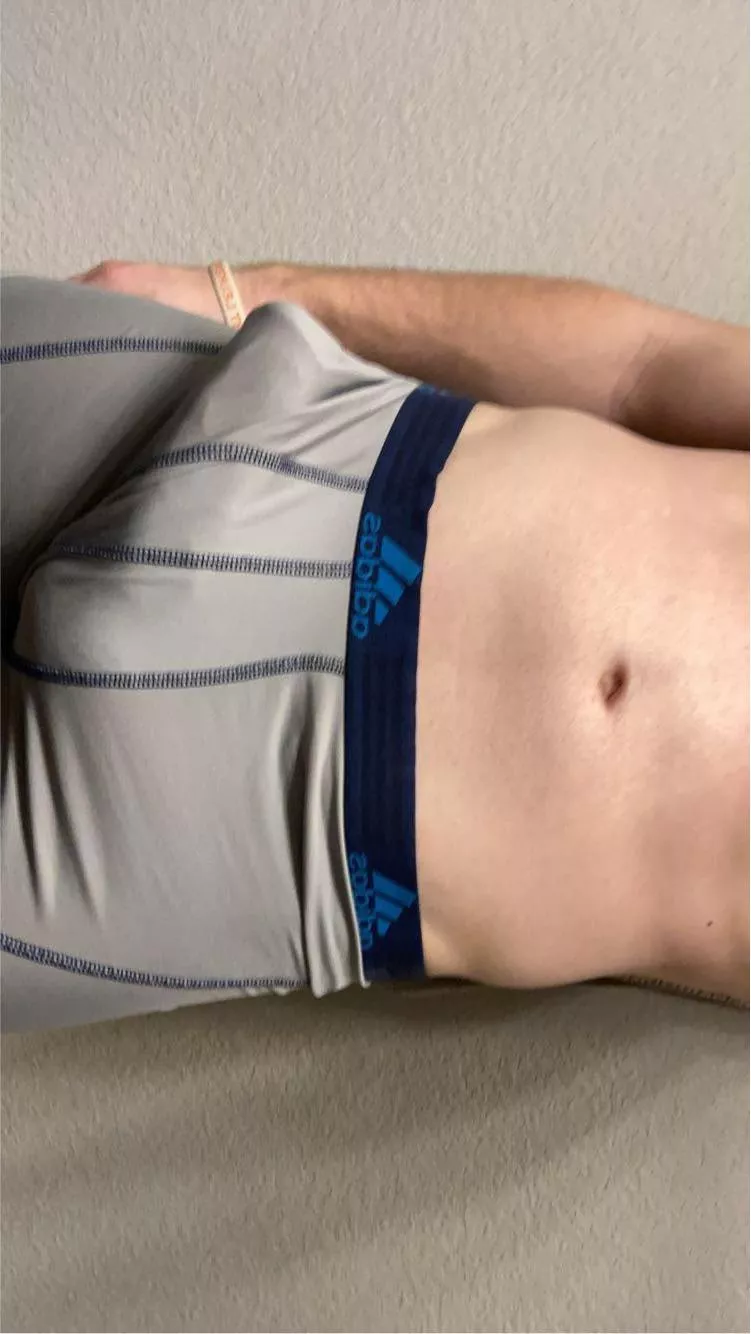 I’m very horny rn😫