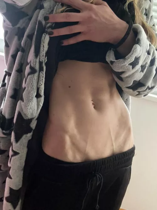 [IMG] veiny abs
